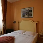 La Petite Sirene